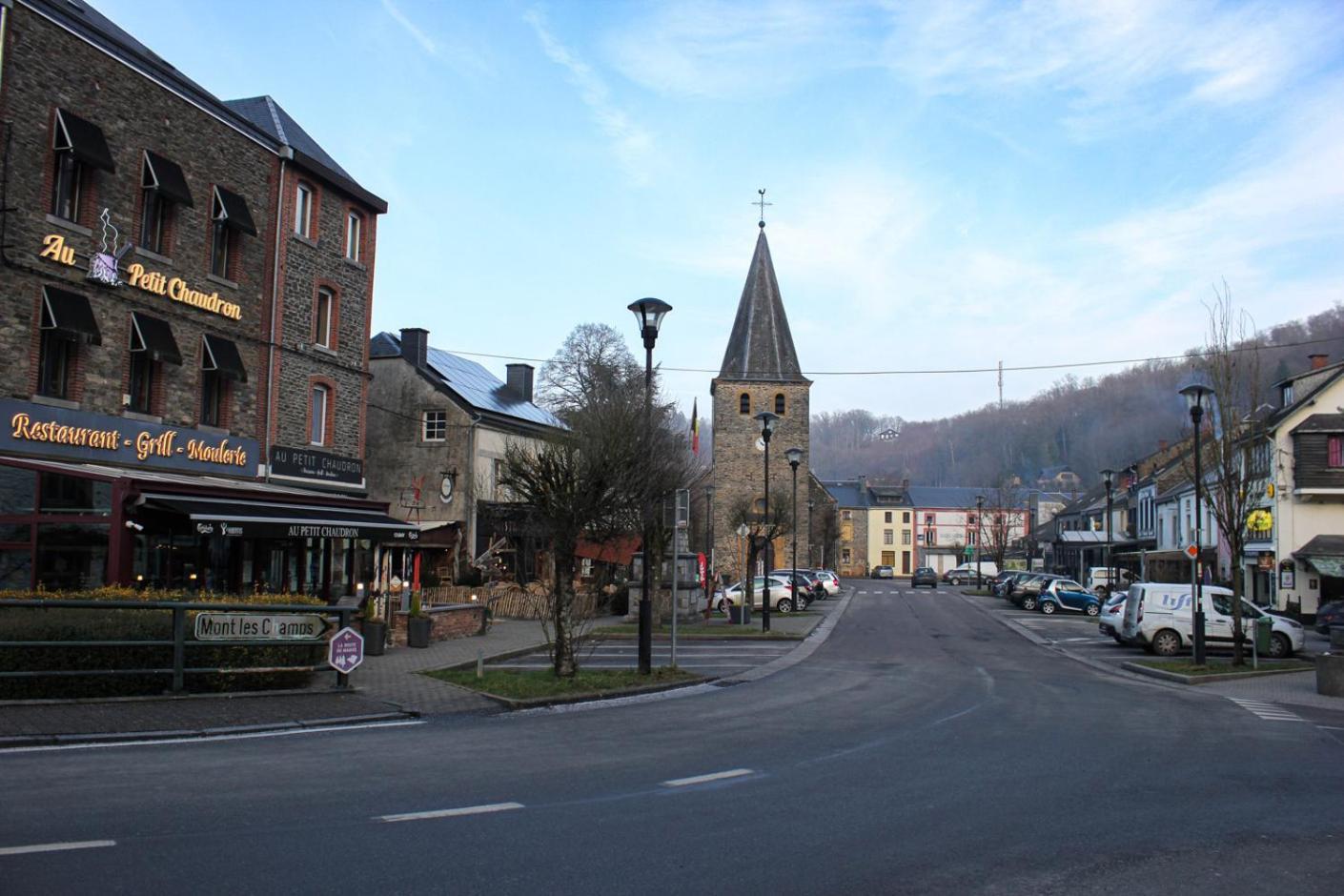 J-Club De Knapzak / La Besace Villa Bohan Luaran gambar